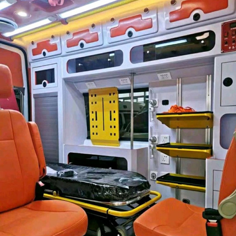 岑巩长途救护车护送病人租赁价格